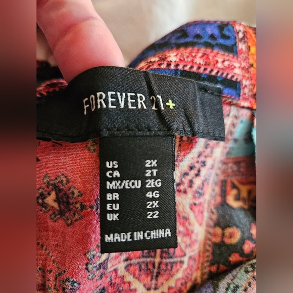 🩷5/$25🩷 Forever21 Vibrant Island Maxi Skirt, Plus Size 2X - Picture 6 of 8